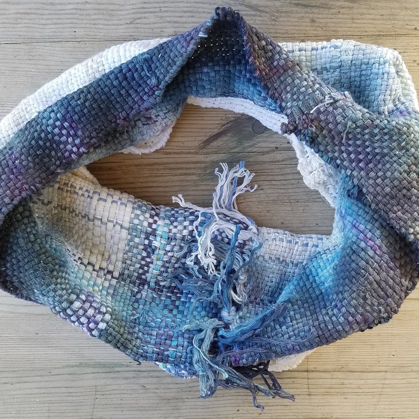 Handwoven Cowl by MNPlatypus