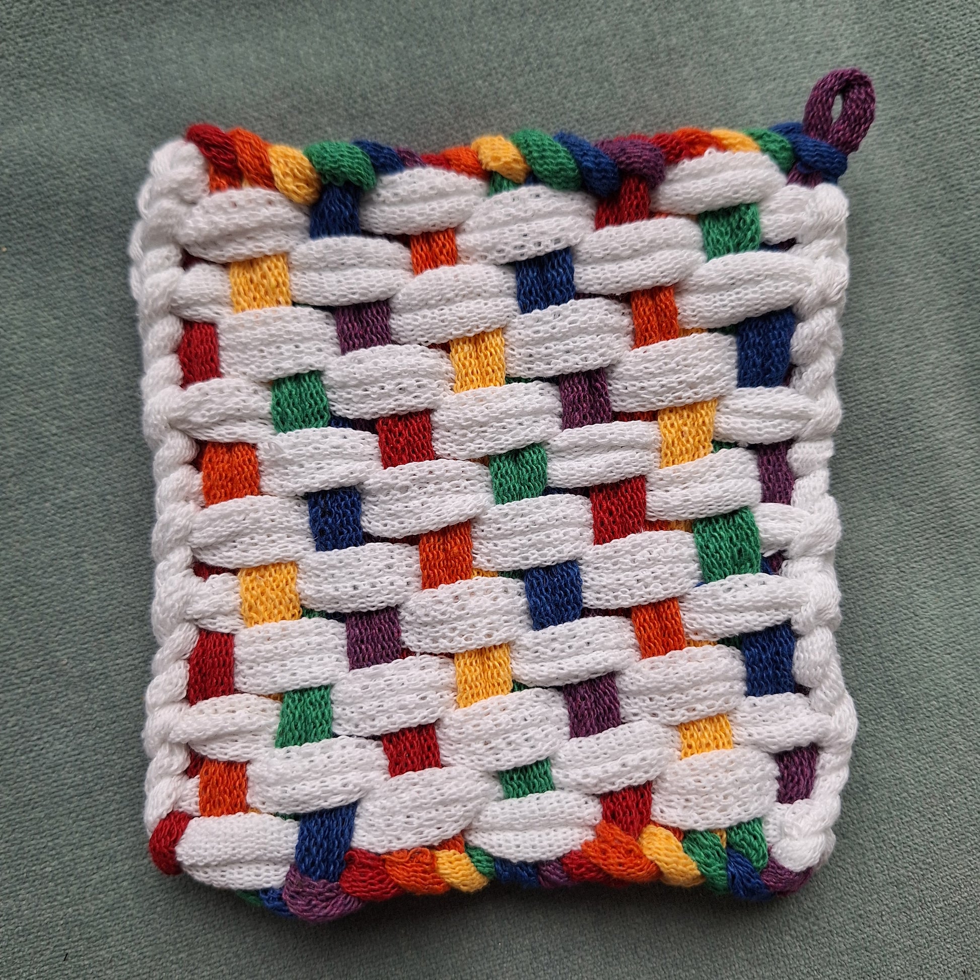four-four shift twill potholder patten woven with white and rainbow