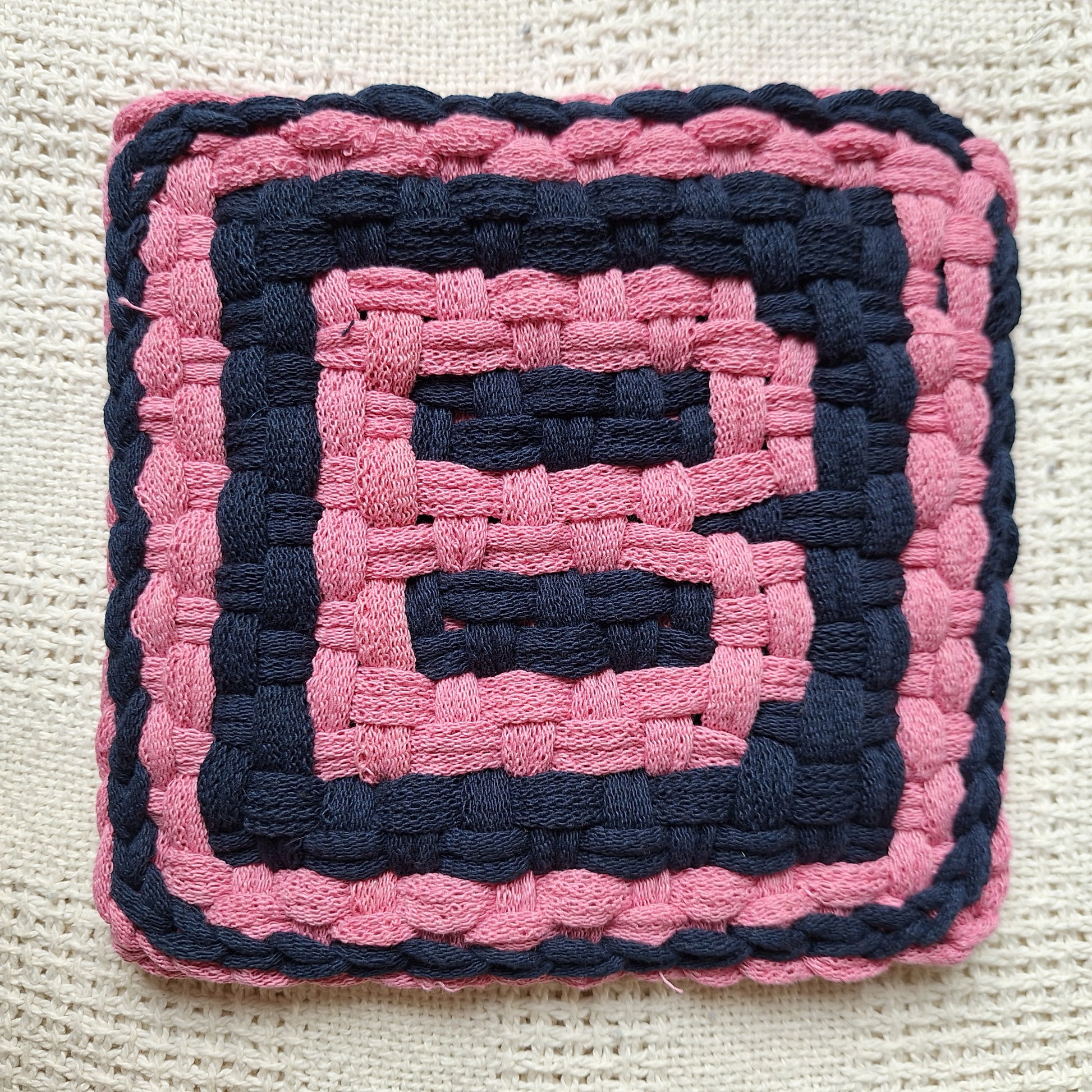 Letter 'B' double weave potholder