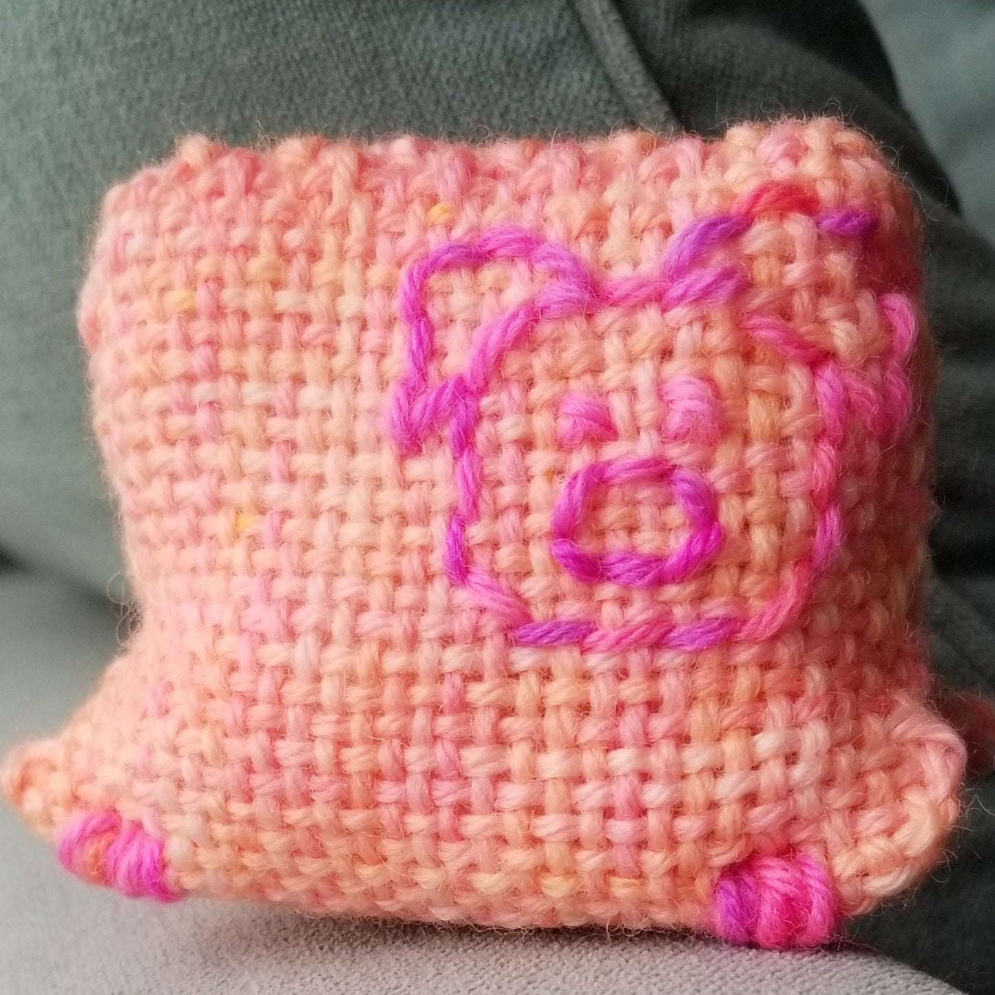Pig stuffie that can be made in Zoom Loom class at MNPlatypus Studio