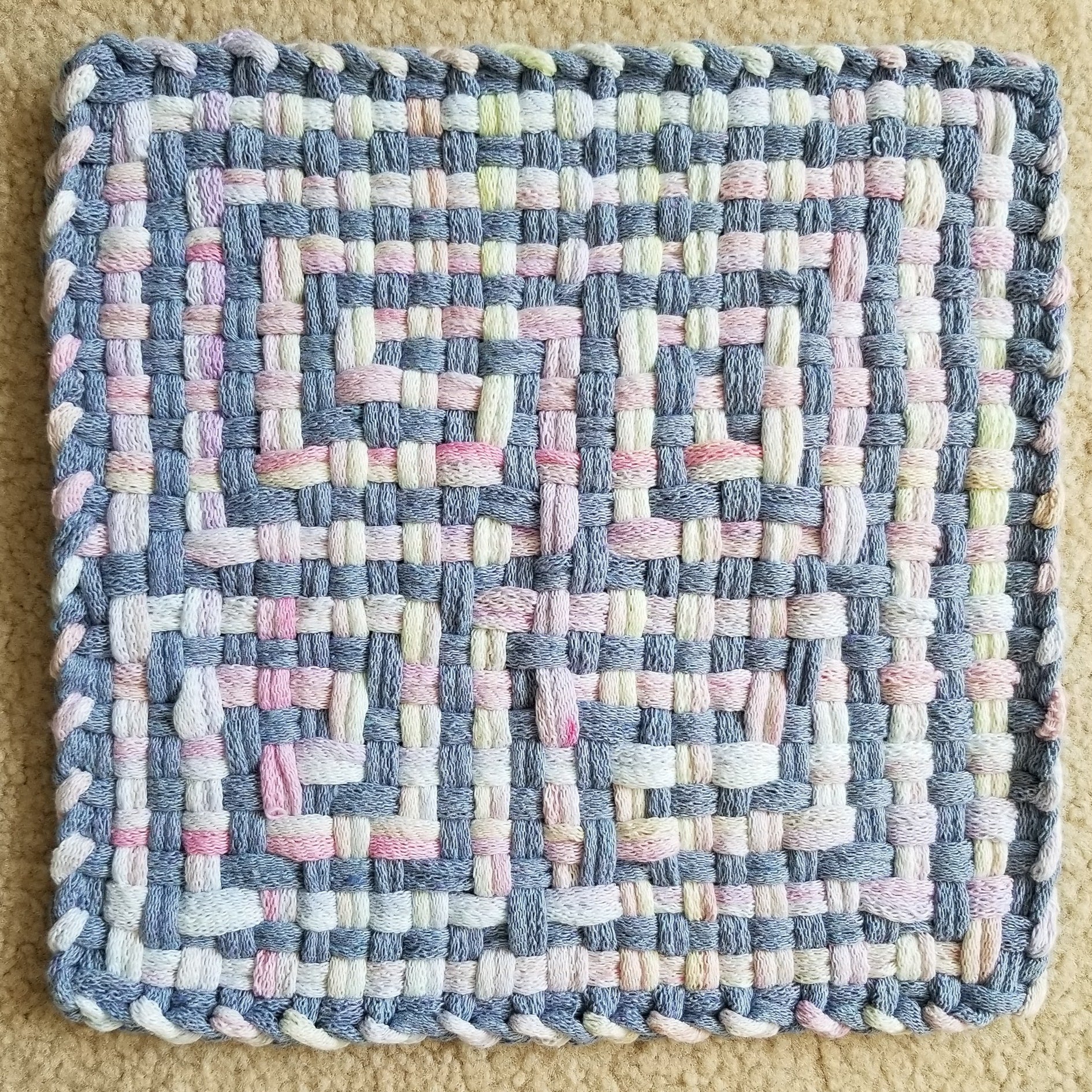 Finger labyrinth potholder pattern by MNPlatypus