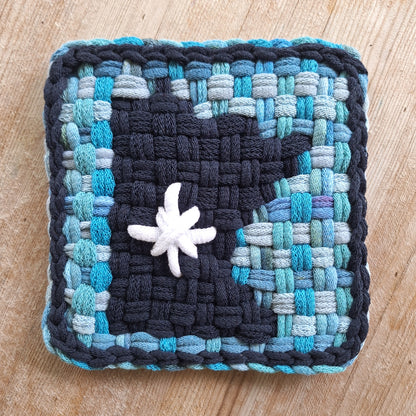 Minnesota north star double weave potholder pattern by MNPlatypus