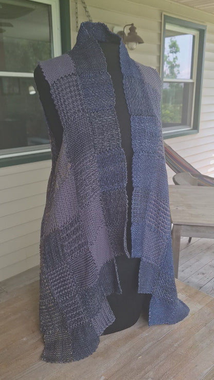 zoom loom vest on a mannequin